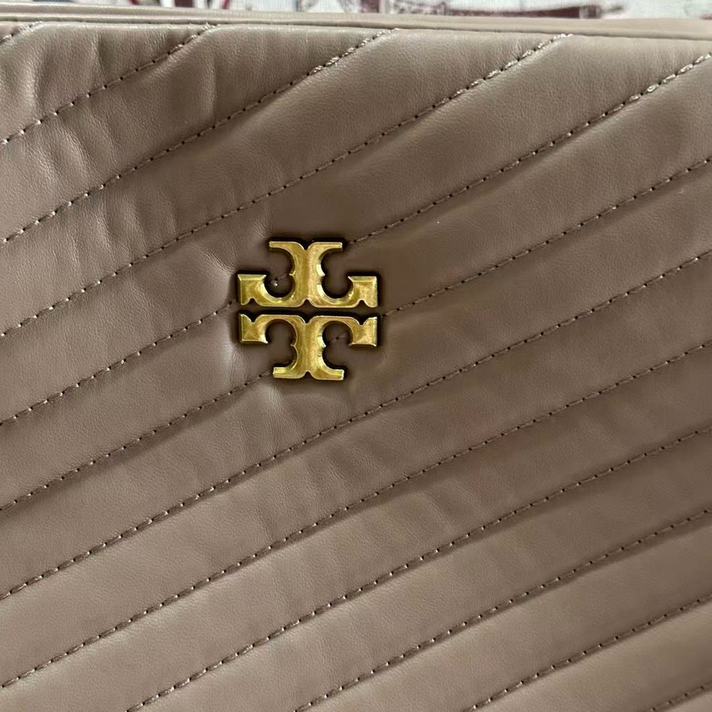 Tory Burch Women's Shoulder Bag - Picture 5 of 9